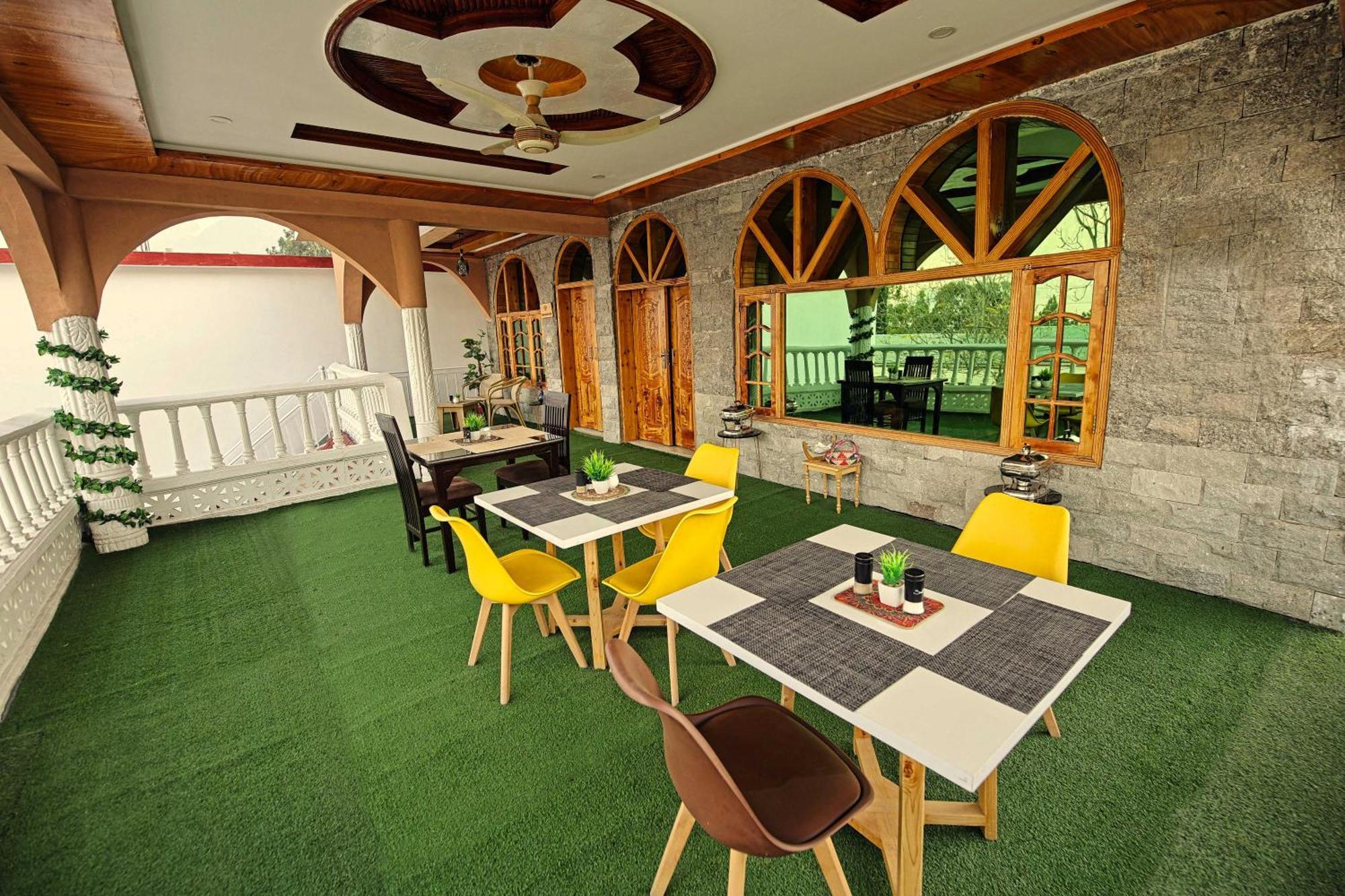 מלון גילגיט Oak Residency מראה חיצוני תמונה