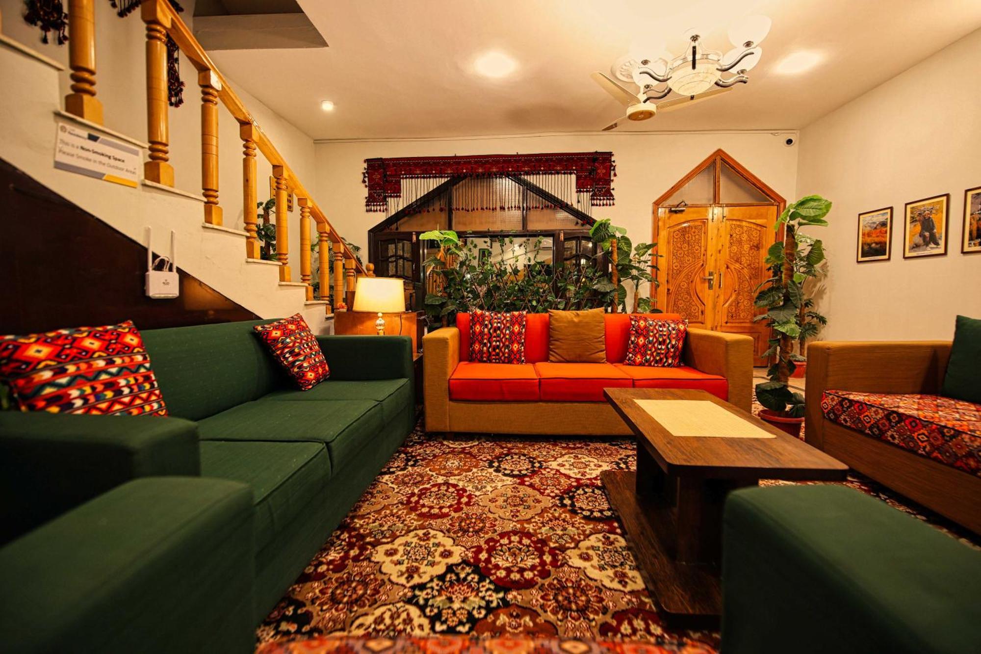 מלון גילגיט Oak Residency מראה חיצוני תמונה