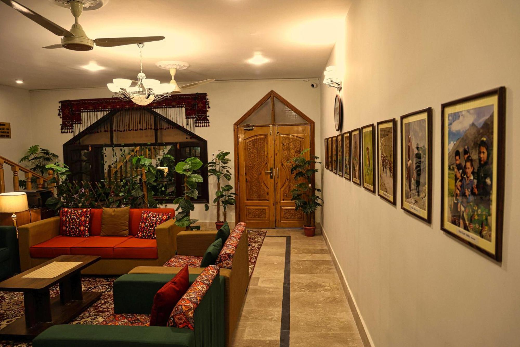 מלון גילגיט Oak Residency מראה חיצוני תמונה